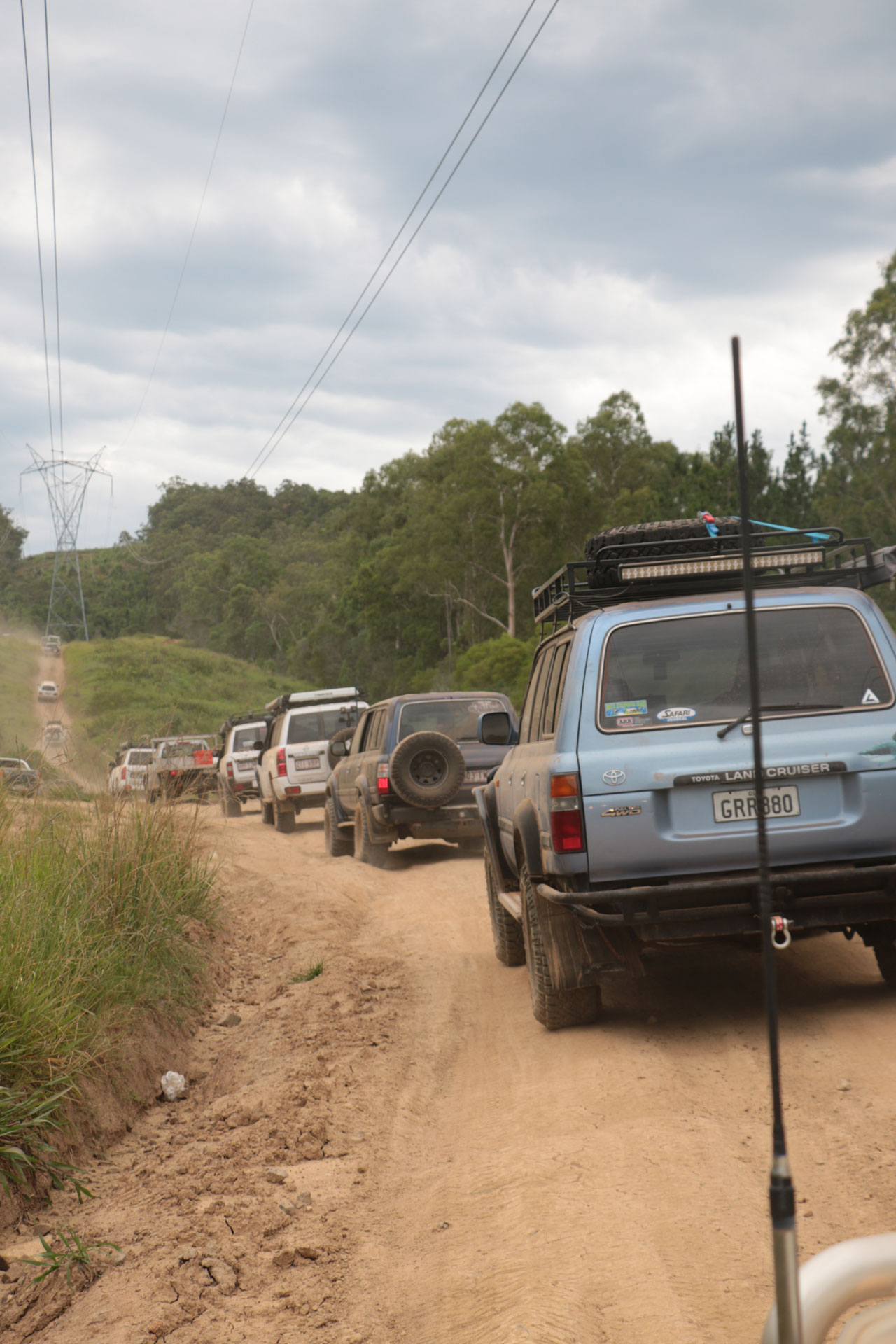 Glasshouse Mountains 4WD tracks. Convoy